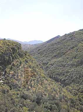 dal belvedere verso il Terone e il corso del Calore