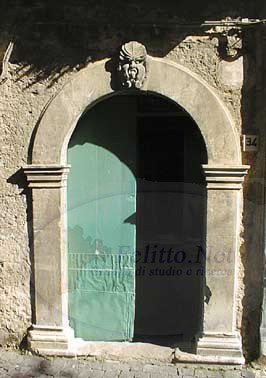 portale casa De Augustinis
