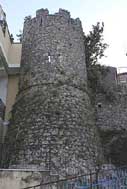 una torre delle mura del castello