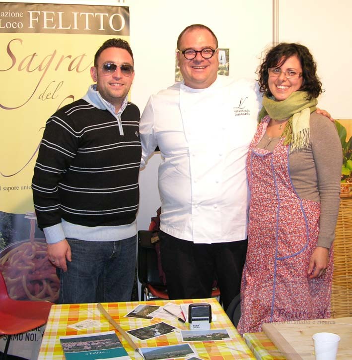 Foto-ricordo con Valeria, Christian e lo chef